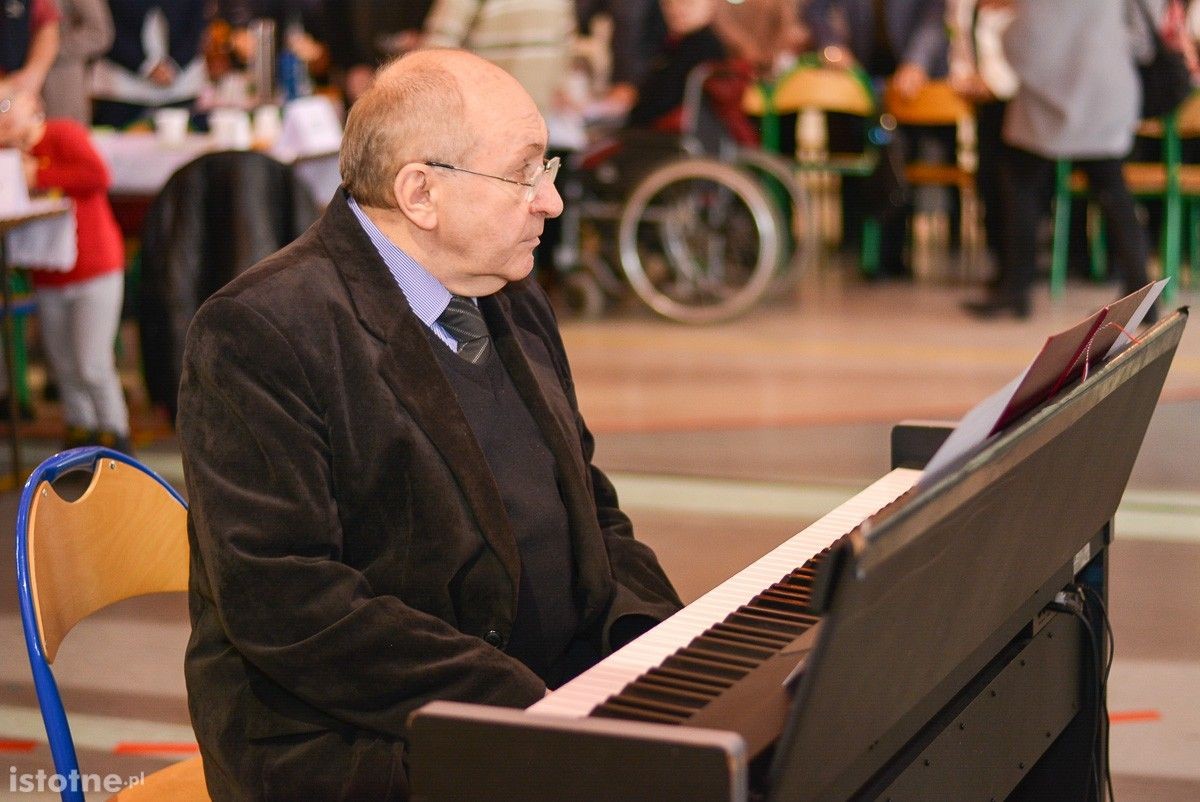 Około 900 osób na spotkaniu opłatkowym osób niepełnosprawnych