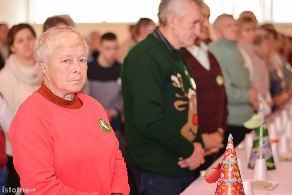 Około 900 osób na spotkaniu opłatkowym osób niepełnosprawnych