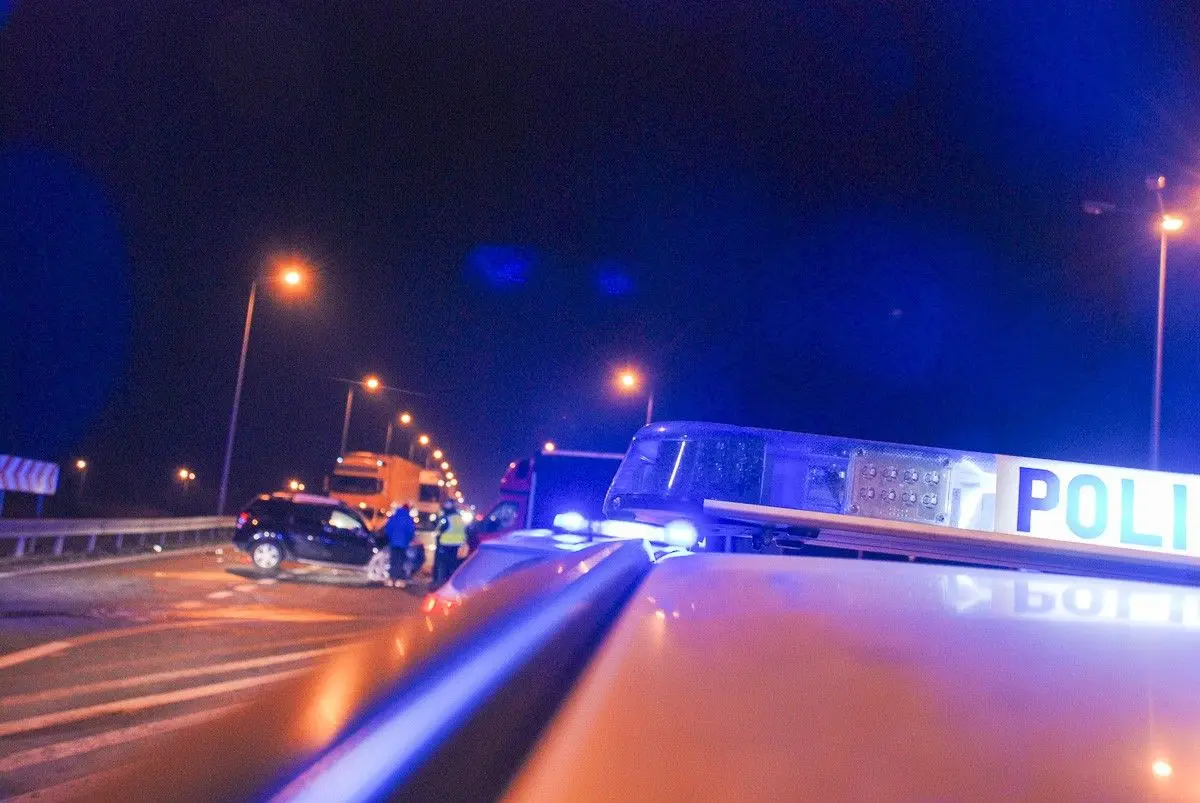 Wypadek na drodze 94. 19-latek stracił prawo jazdy, odpowie przed sądem