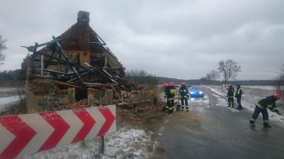 Katastrofa budowlana w Patoce. Runął zniszczony ogniem budynek