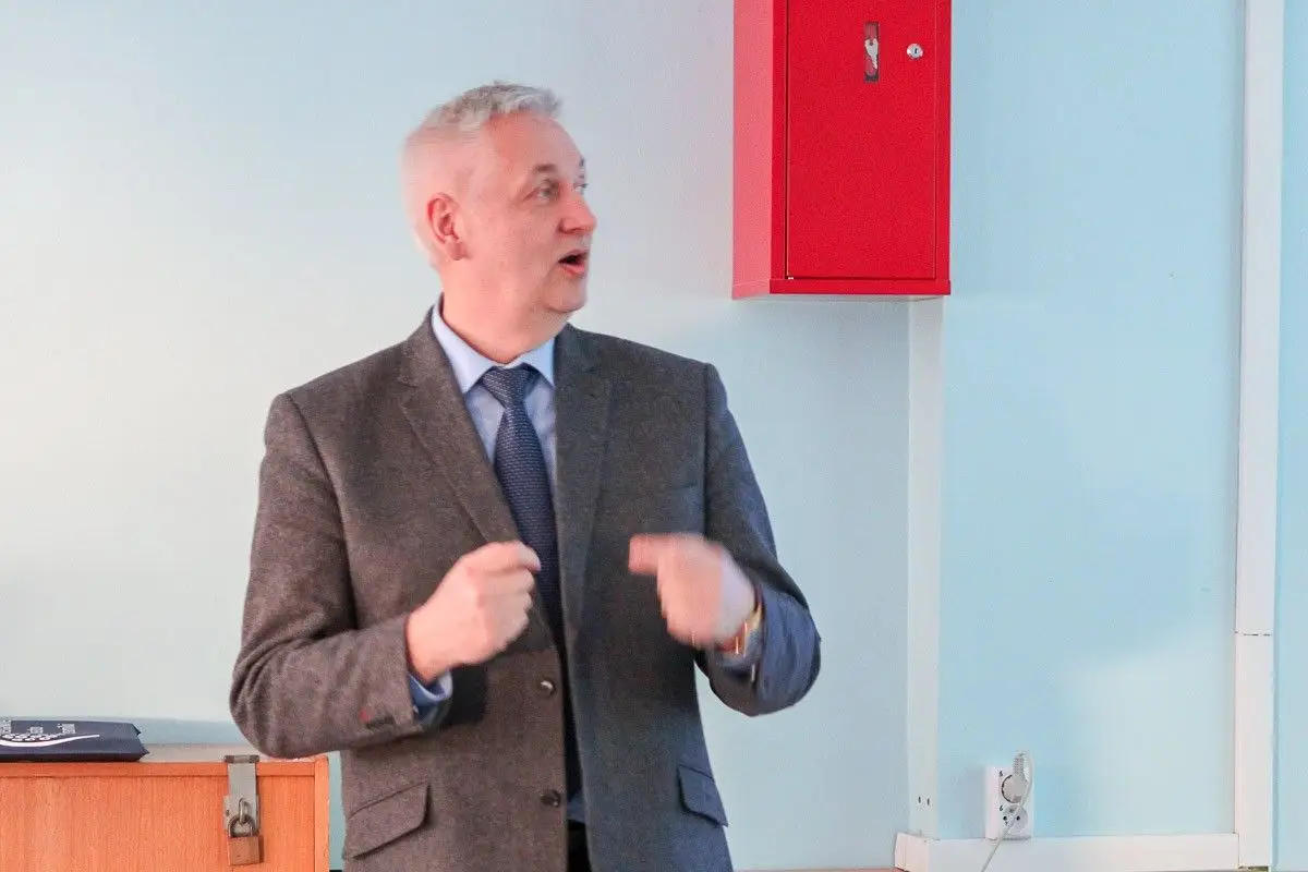 Prof. dr hab. Leszek Jerzak – wykład o bocianach na Uniwersytecie Trzeciego Wieku
