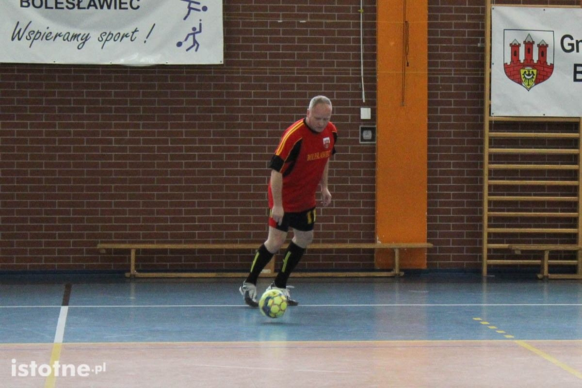 Samorządowcy zmierzyli się z US Army w halówkę