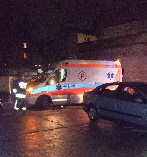 Dym i ewakuacja mieszkańców na Sądowej. O włos od tragedii