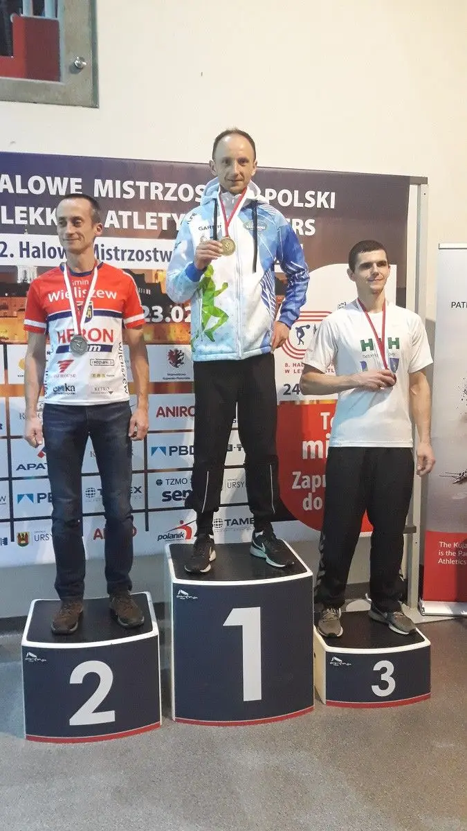 Kamil Makoś halowym mistrzem Polski w biegu na 3000 m