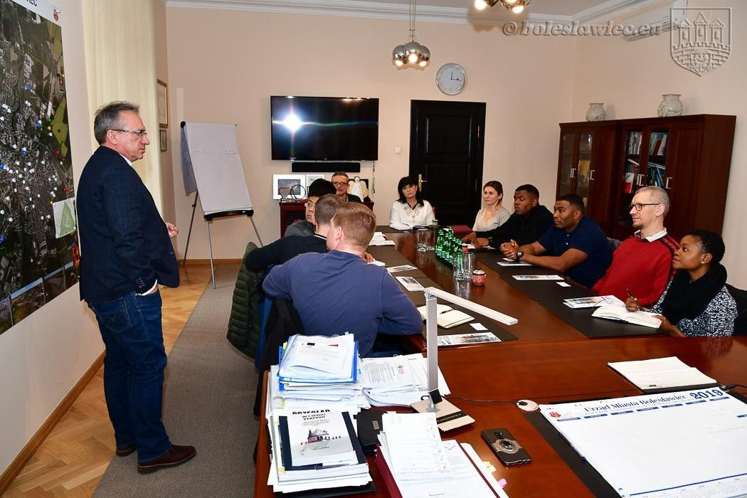 Żołnierze nowej zmiany US Army z wizytą w Ratuszu