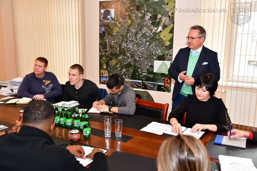 Żołnierze nowej zmiany US Army z wizytą w Ratuszu