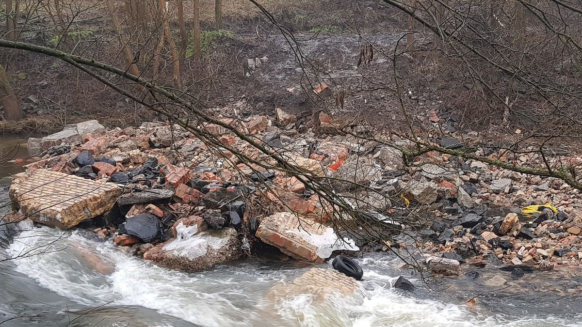 Bajzel nad Kwisą. Urzędnicy zawiadomili policję