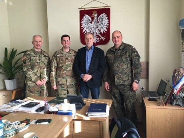 Żołnierze US Army w Urzędzie Gminy Osiecznica