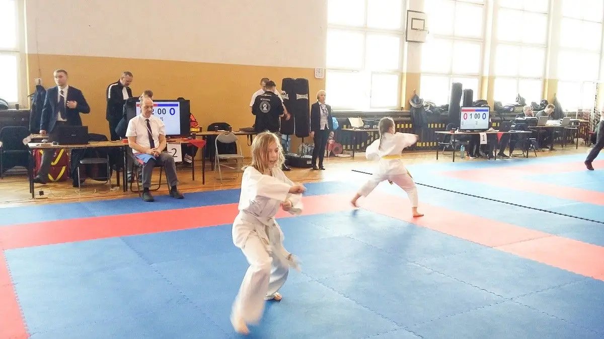 Grad medali bolesławieckich karateków w Ścinawie
