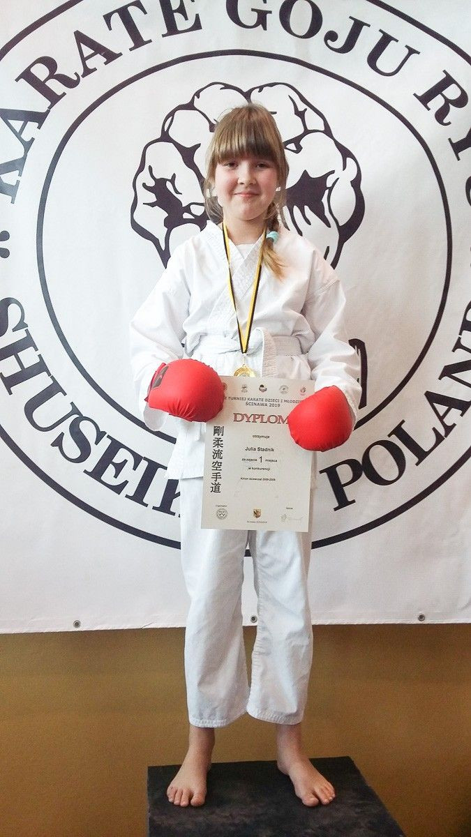 Grad medali bolesławieckich karateków w Ścinawie