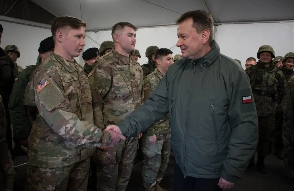 Prezydent Andrzej Duda wśród świętoszowskich pancerniaków