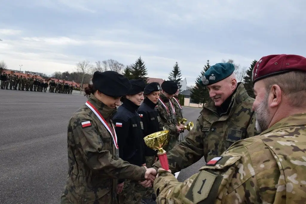 Bieg i manewry z okazji Dnia Żołnierzy Wyklętych