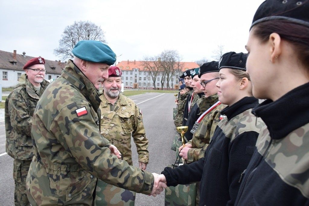 Bieg i manewry z okazji Dnia Żołnierzy Wyklętych