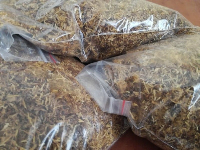 W legalnym sklepie sprzedawała nielegalny tytoń. Grozi jej do 3 lat odsiadki