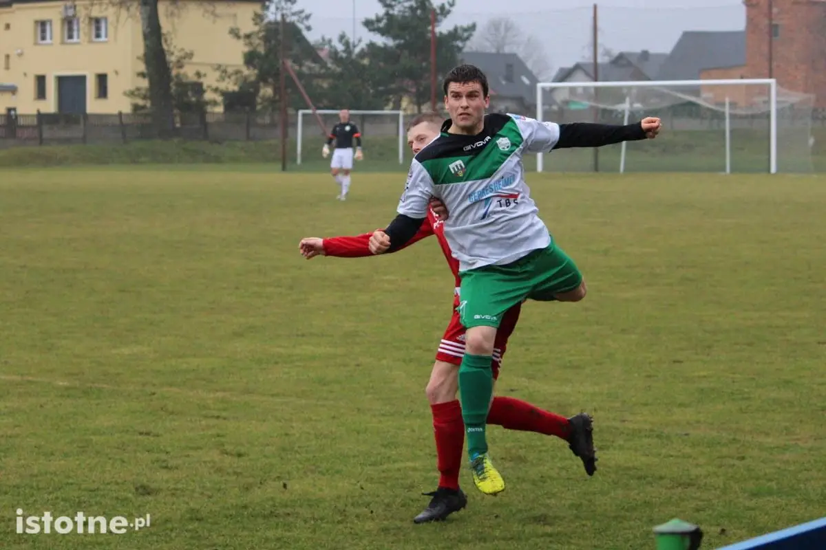 W niedzielnym meczu bolesławianie przegrali z Orkanem Szczedrzykowice 0:2.