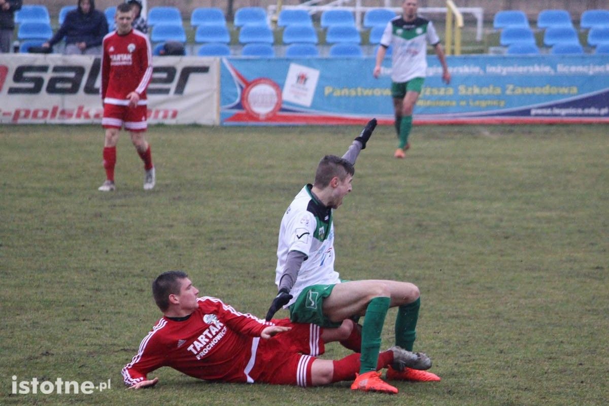 W niedzielnym meczu bolesławianie przegrali z Orkanem Szczedrzykowice 0:2.