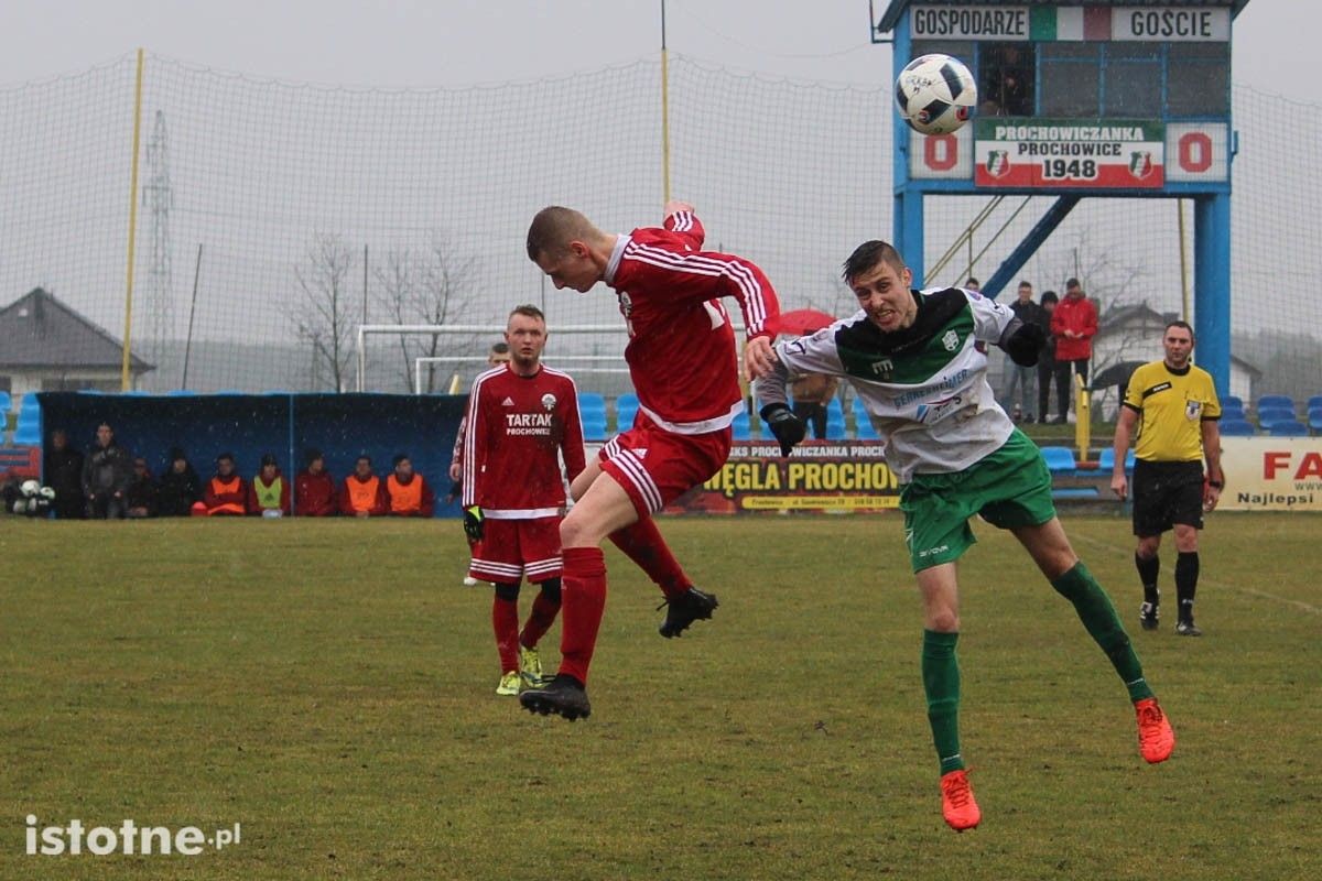 W niedzielnym meczu bolesławianie przegrali z Orkanem Szczedrzykowice 0:2.