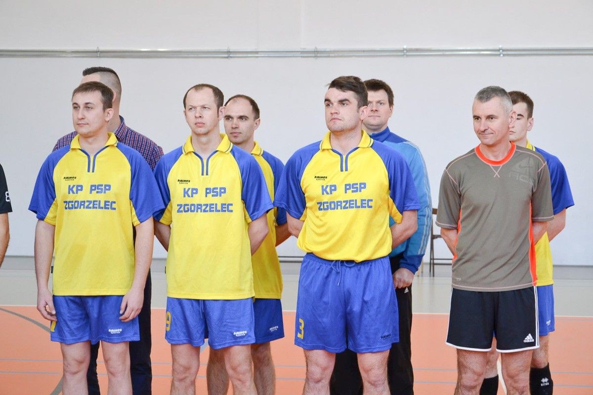 Strażackie rozgrywki siatkarskie: bolesławieccy mundurowi w półfinale