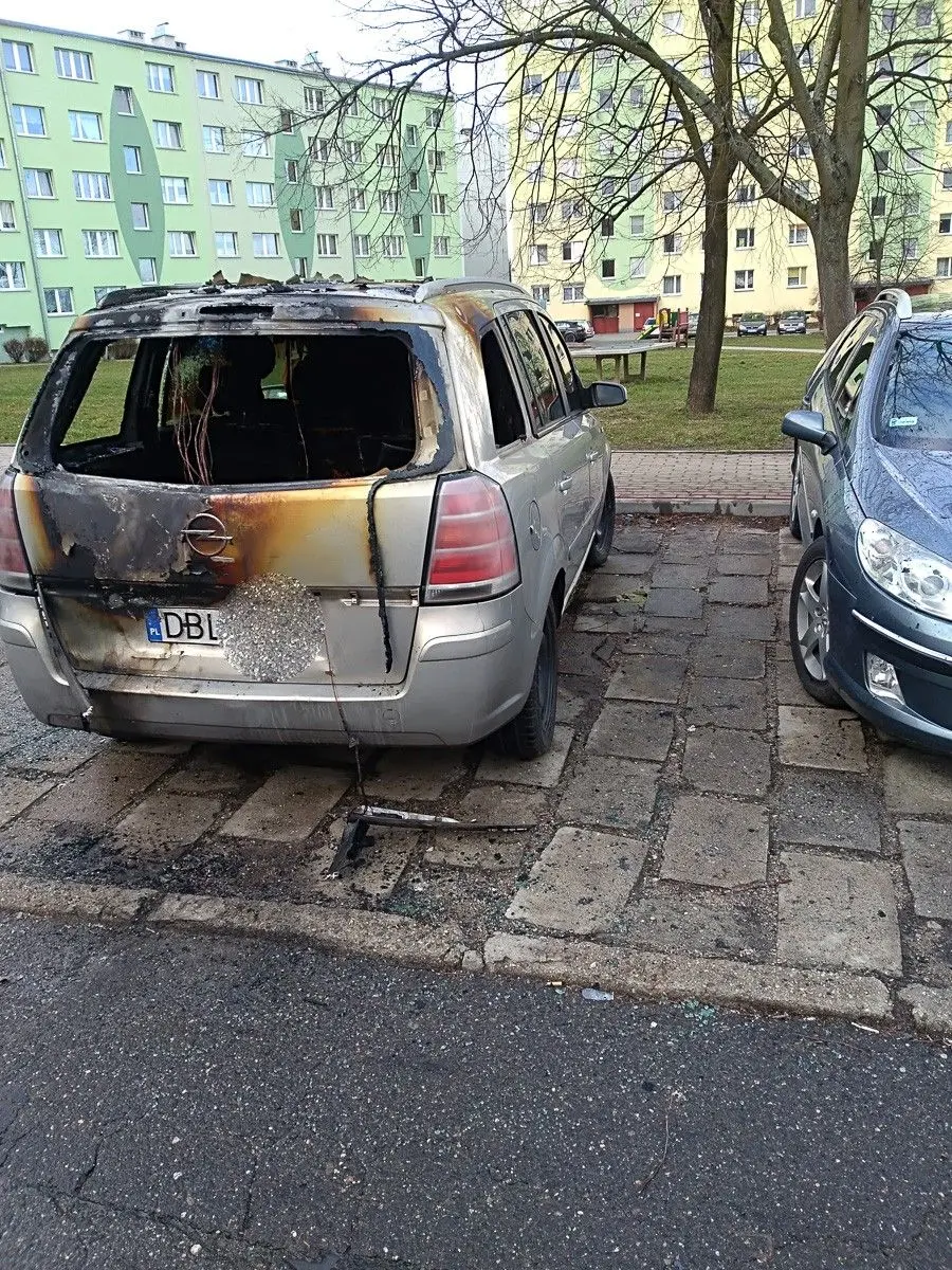 Pożar opla na ul. Jana Pawła II