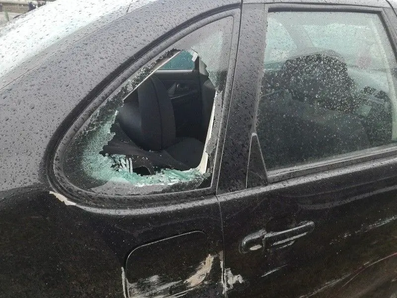 Włamywacze na A4. Chcieli okraść auto po wypadku. Wpadli na gorącym uczynku