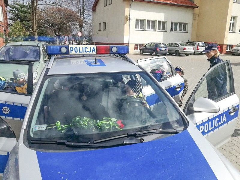 Komisarz Lew z wizytą w nowogrodzieckim przedszkolu