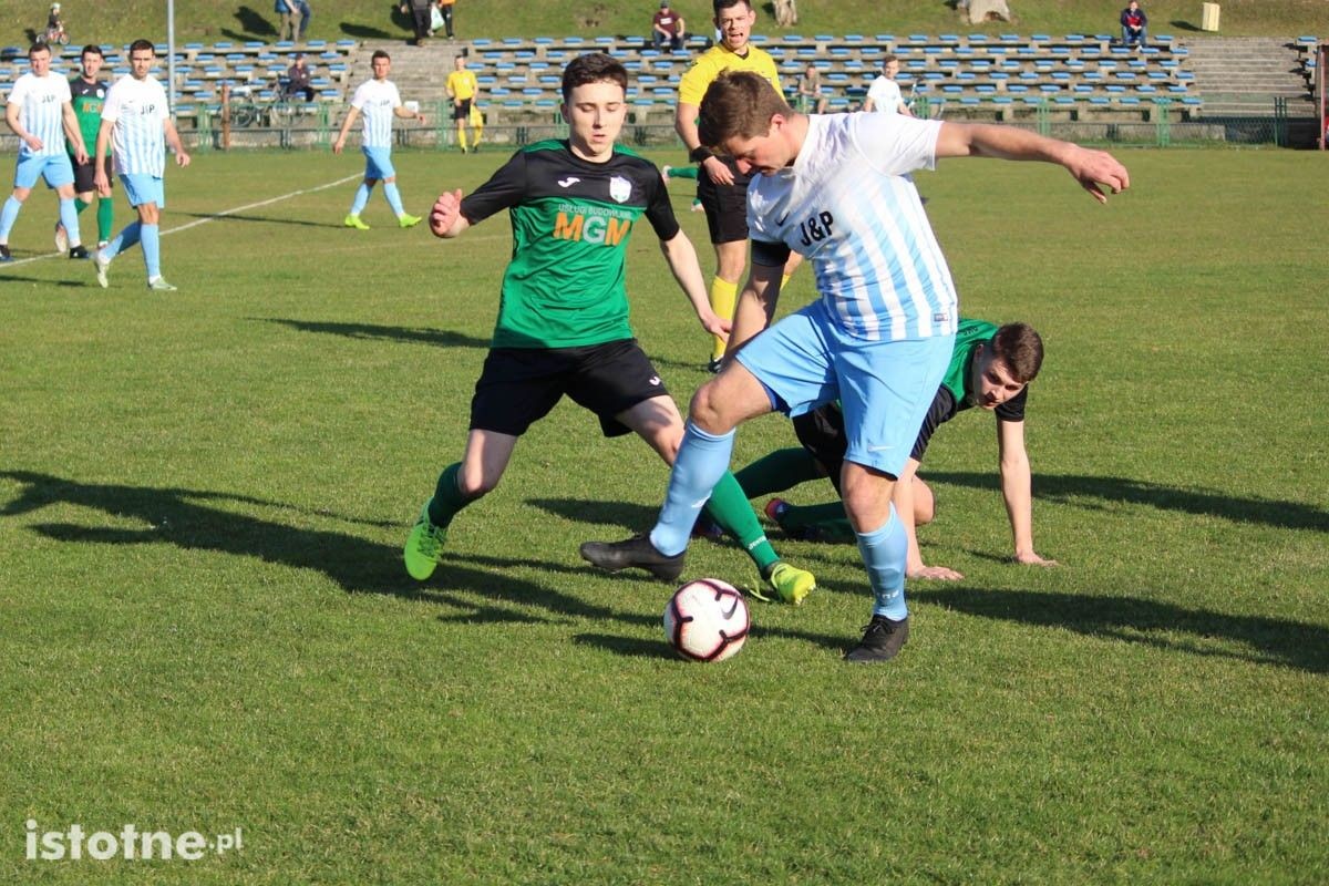 BKS wygrywa z Victorią Ruszów