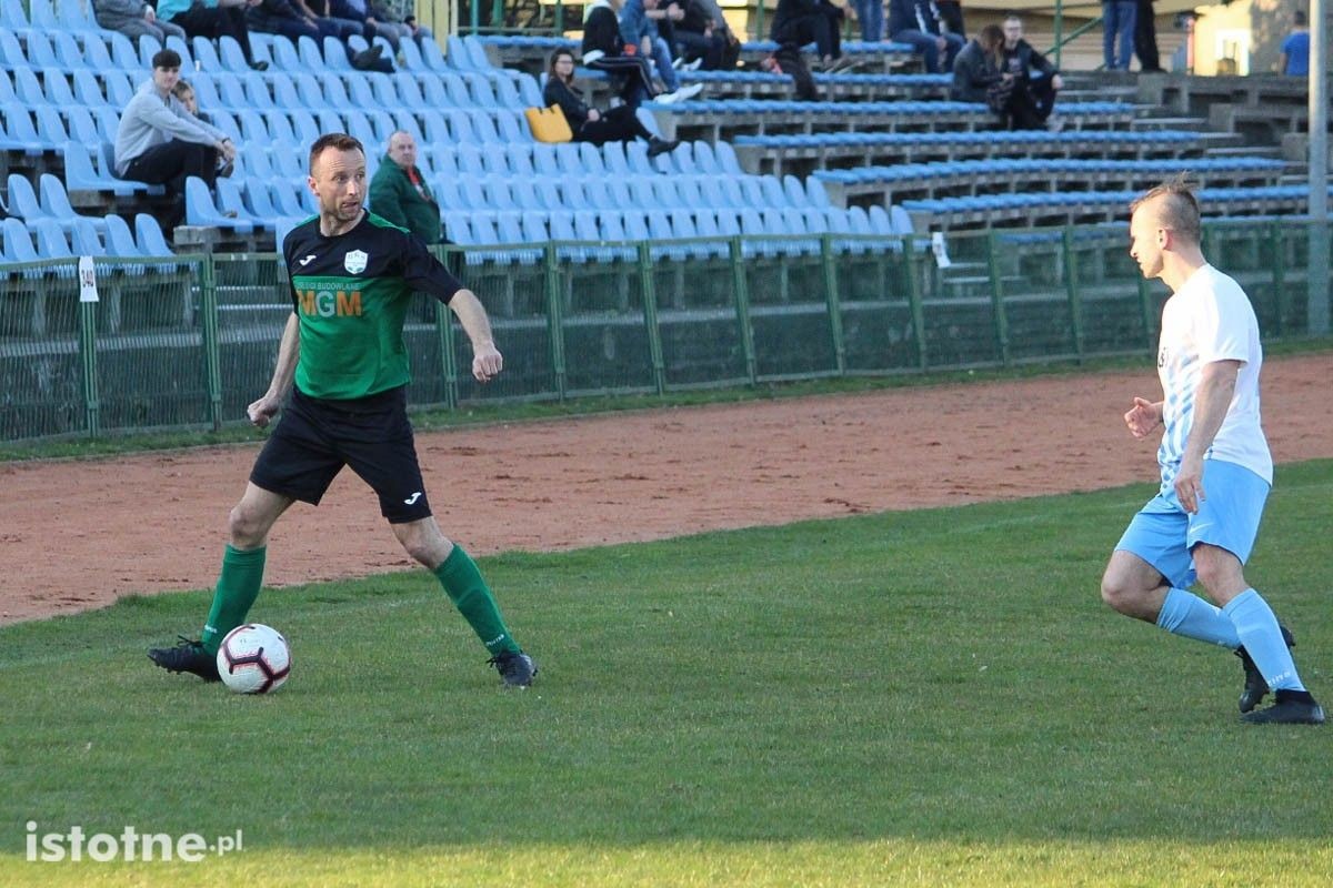 BKS wygrywa z Victorią Ruszów