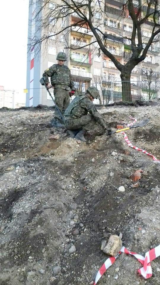 Akcja saperska w centrum miasta. Znaleźli prawie 60 przedmiotów wybuchowych