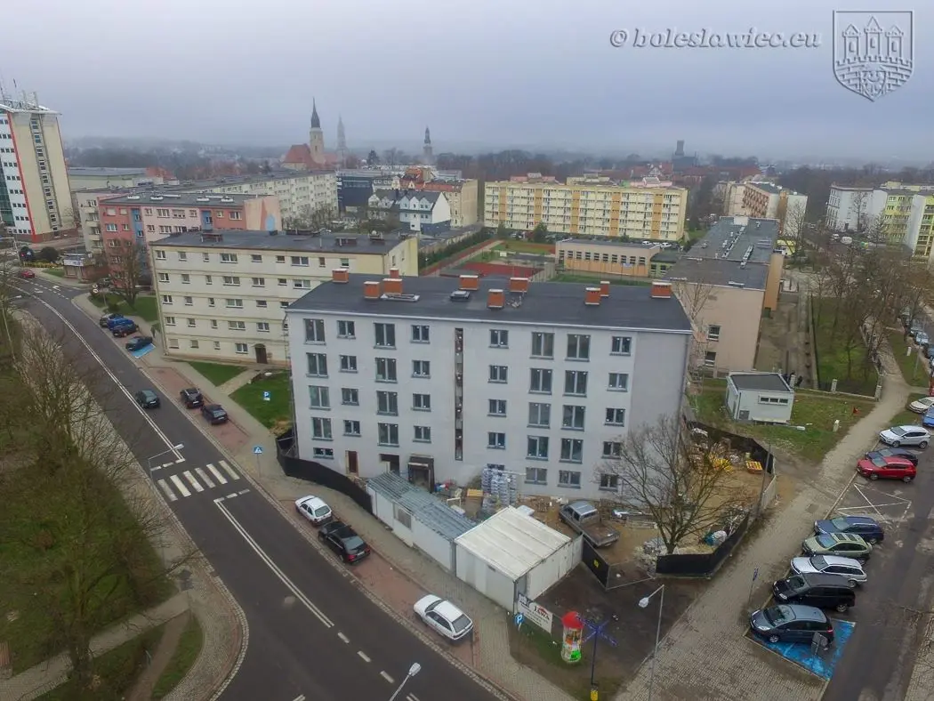 Dawny „samotniak” zmienia swoje oblicze. Będzie 29 mieszkań na wynajem