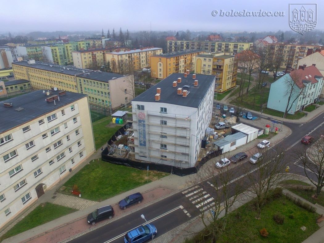 Dawny „samotniak” zmienia swoje oblicze. Będzie 29 mieszkań na wynajem