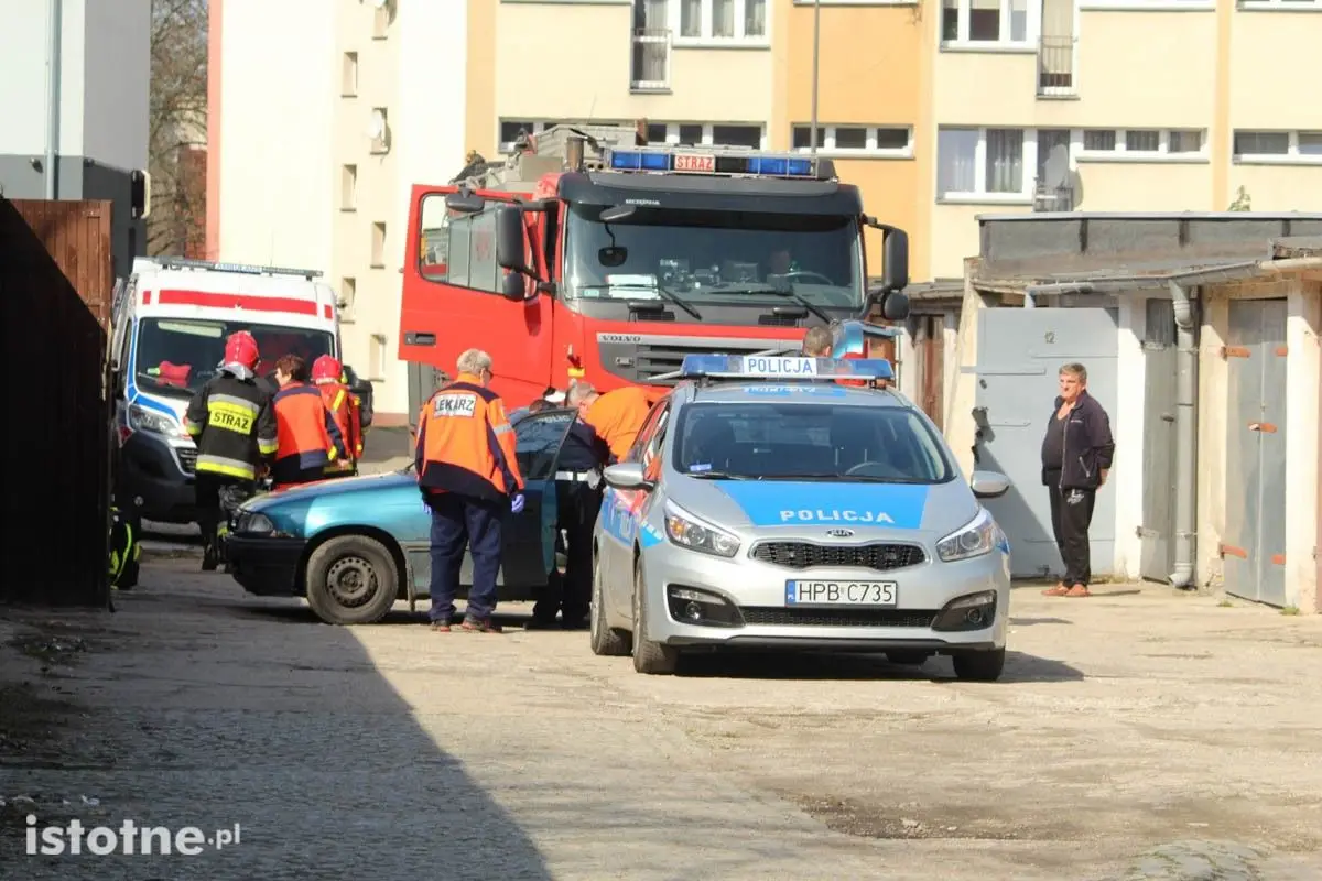 Ciało młodego mężczyzny znaleziono w garażu