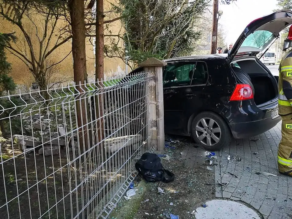 Kolizja w Nowogrodźcu. 33-latka z 500-zł mandatem
