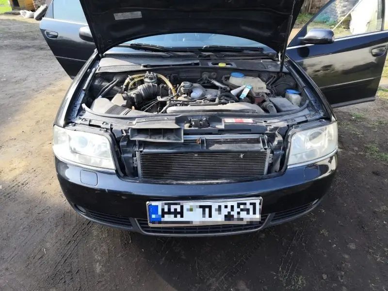 Dwóch podejrzanych w kradzionym audi. Jeden z wyrokiem, drugi z narkotykami