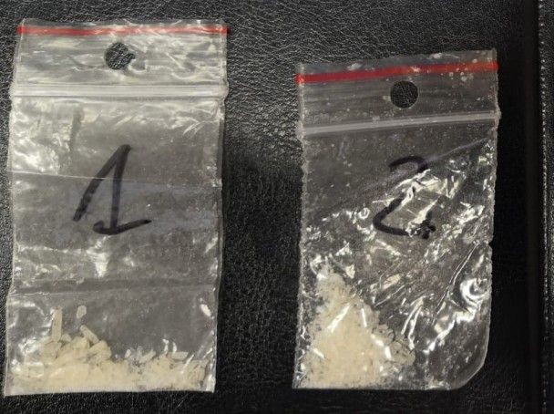 Dwóch podejrzanych w kradzionym audi. Jeden z wyrokiem, drugi z narkotykami