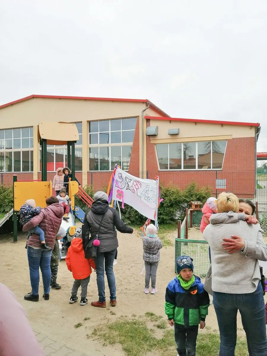 Mieszkańcy Nowogrodźca okazali solidarność ze strajkującymi nauczycielami