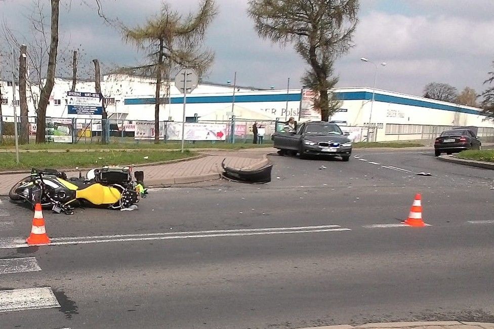 Potrącenie motocyklisty na skrzyżowaniu Wróblewskiego i Dolne Młyny