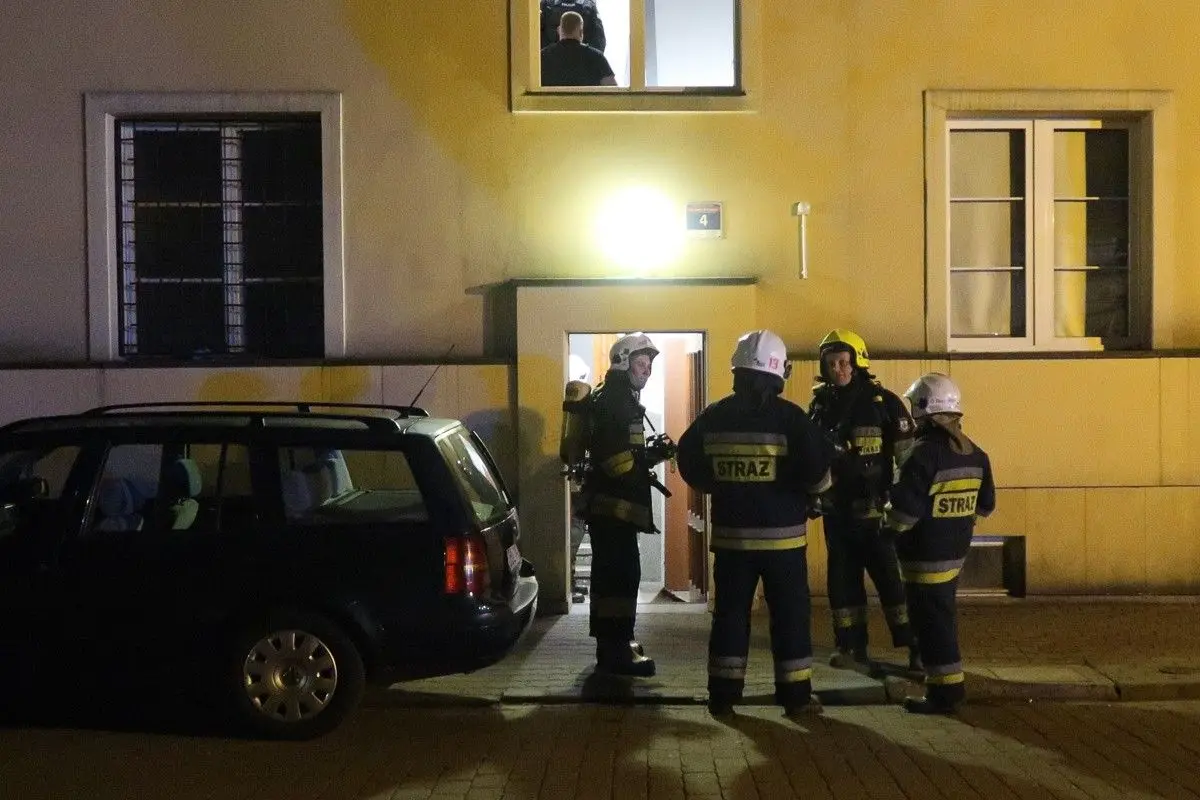 Nocna akcja służb ratunkowych przy Armii Krajowej