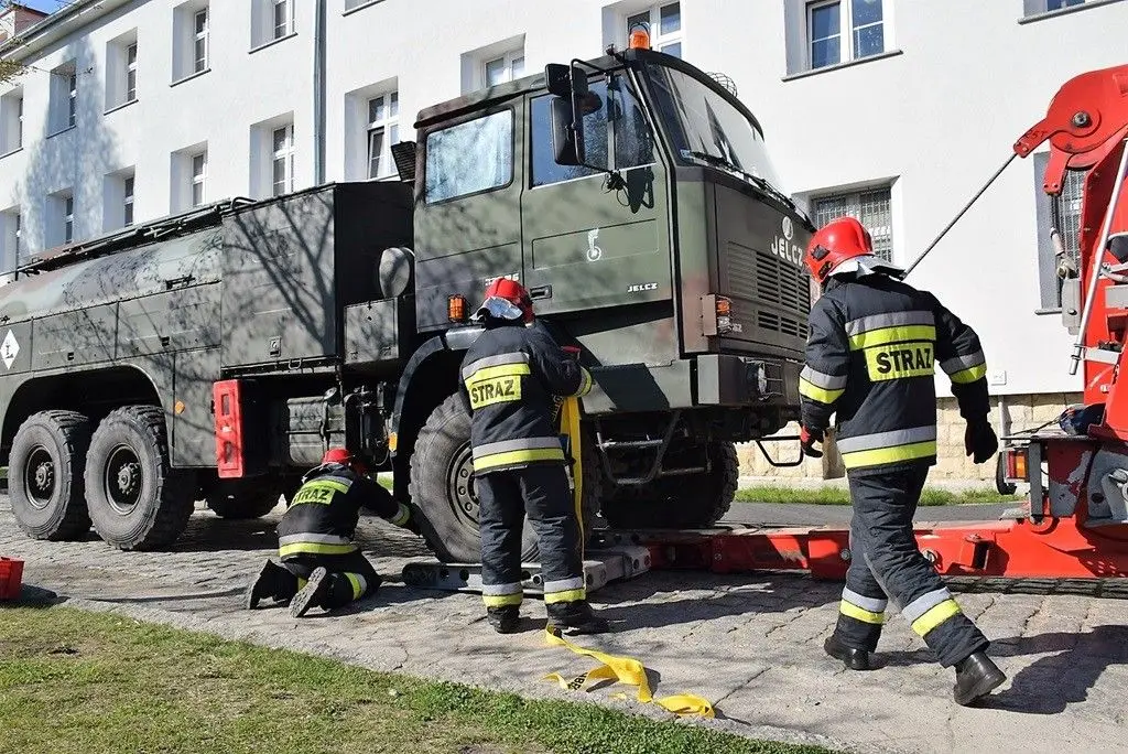 Alarm pożarowy w 23 Pułku Artylerii