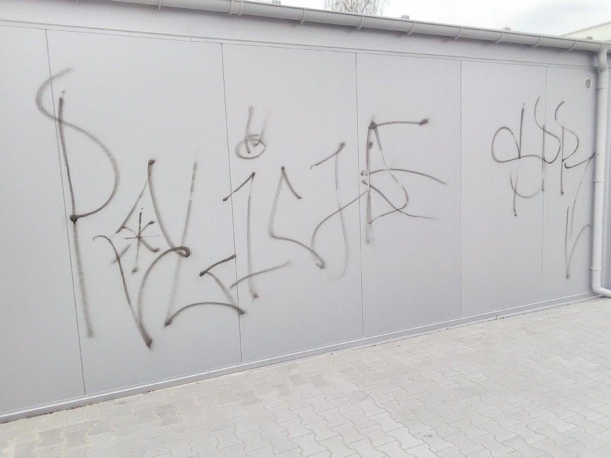 Notoryczny wandal zatrzymany. Spowodował ponad 12-tys. straty