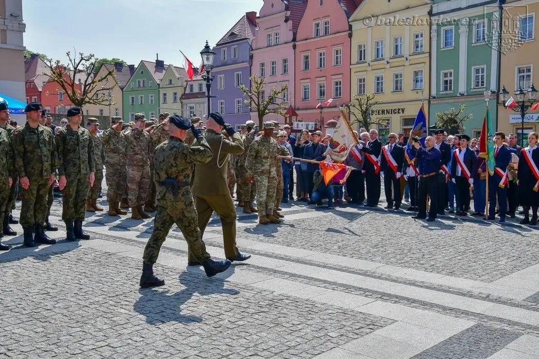 Dzień Flagi na bolesławieckim Rynku