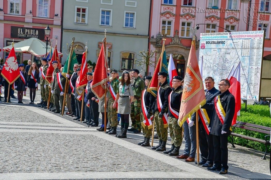 Dzień Flagi na bolesławieckim Rynku