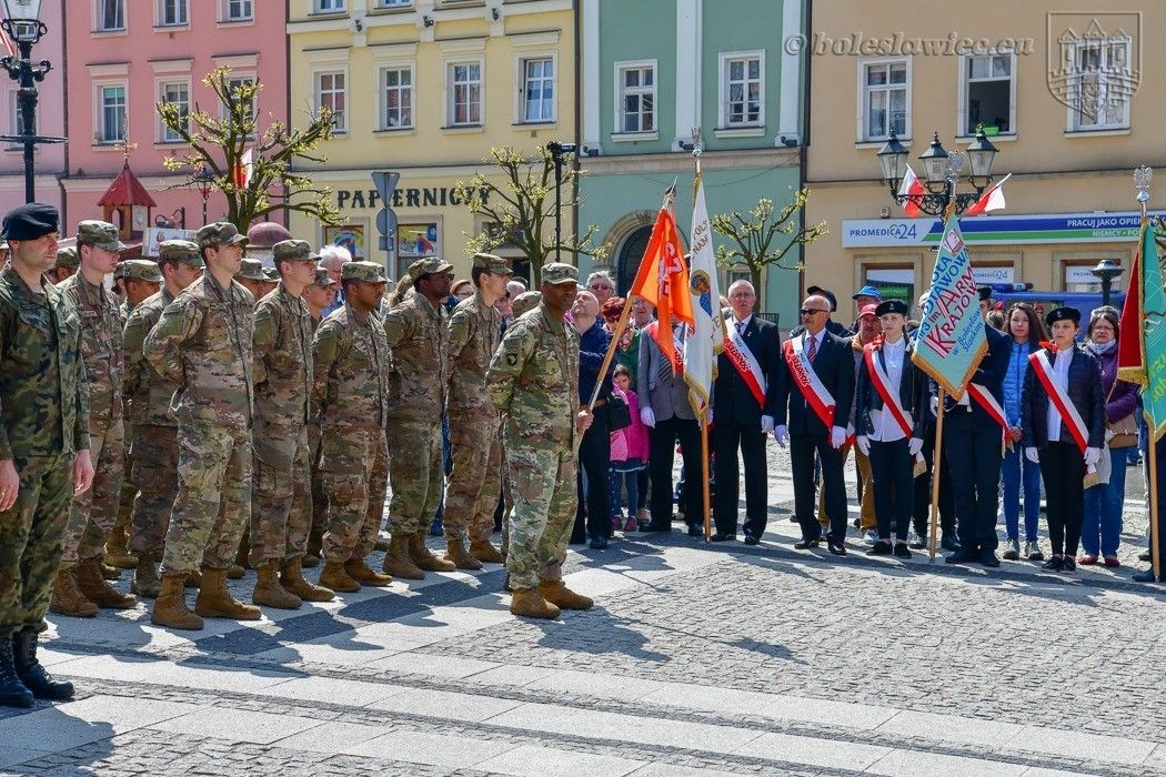 Dzień Flagi na bolesławieckim Rynku