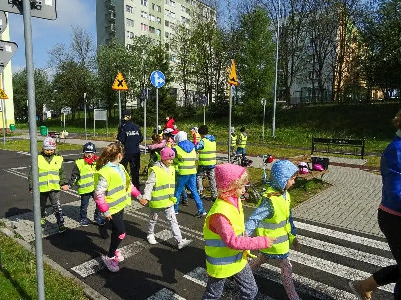 Fani hulajnóg z Iwin opanowali Miasteczko Ruchu Drogowego