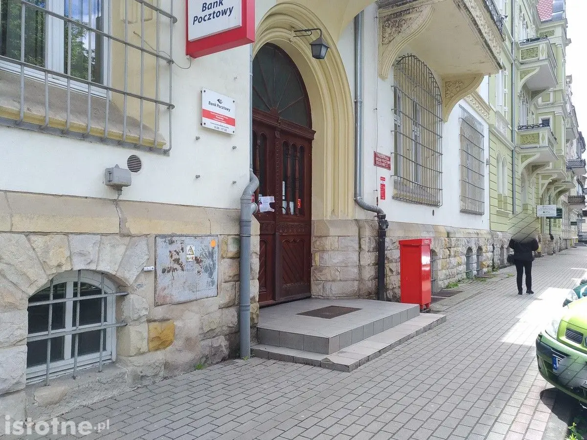 Poczta przy Kaszubskiej nie dla matek z dziećmi?