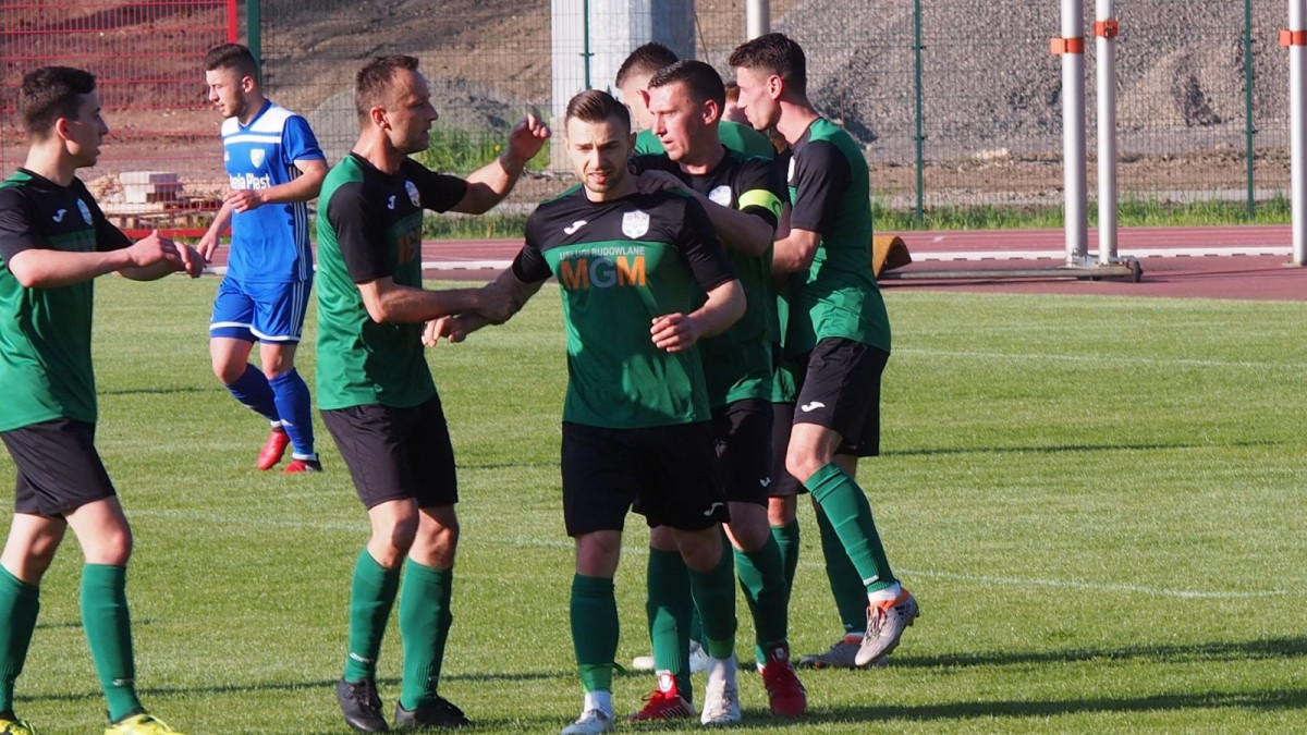 Zwycięstwo BKS z Karkonoszami Jelenia Góra