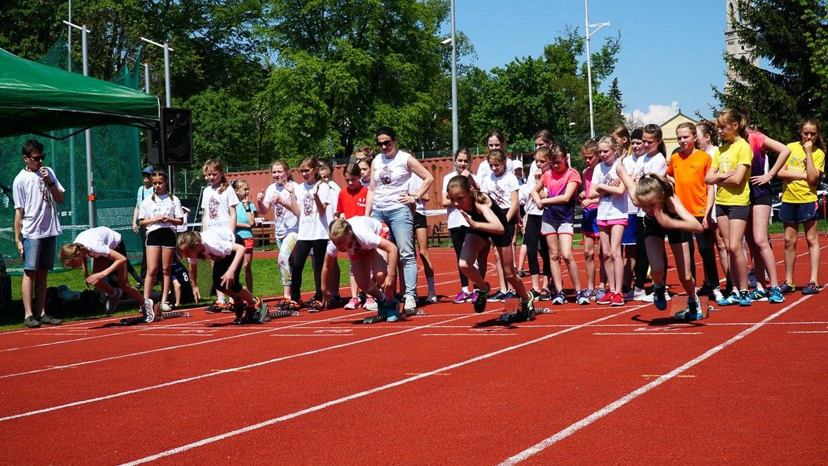 Mistrz olimpijski Szymon Ziółkowski na zawodach w Bolesławcu
