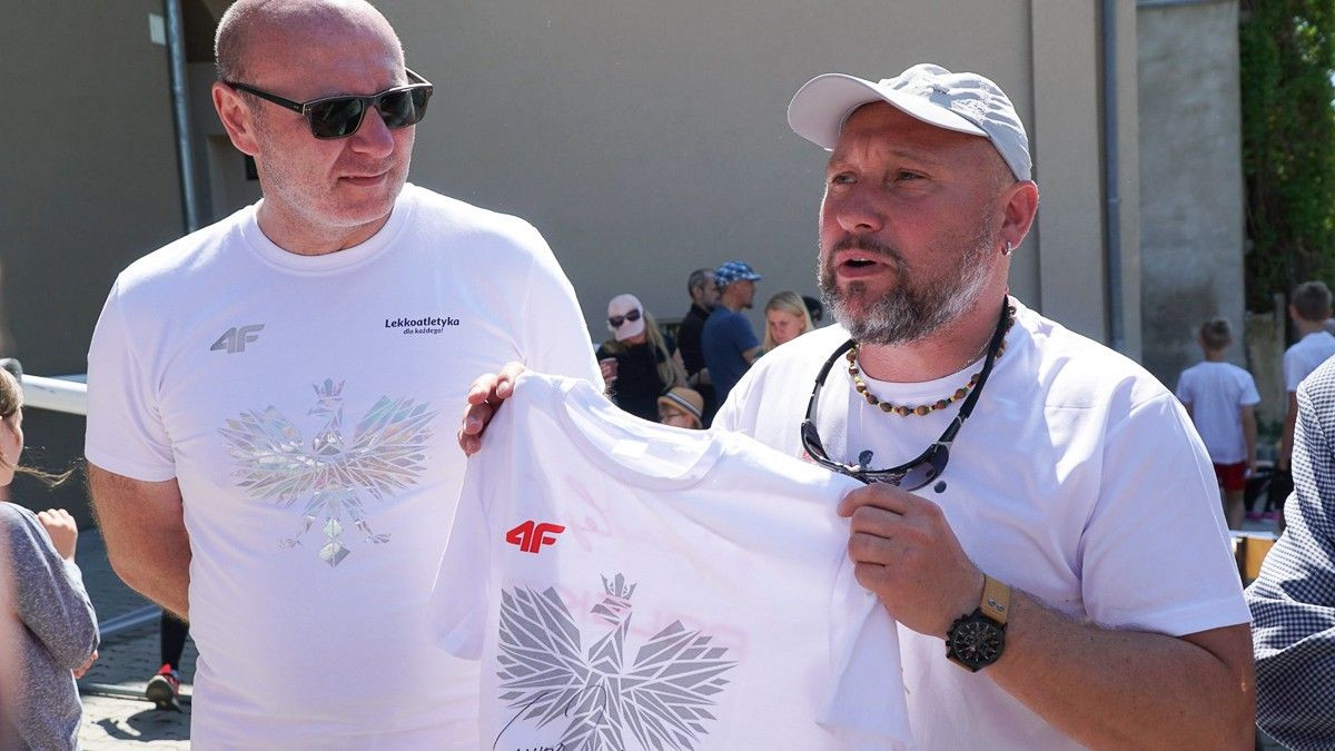 Mistrz olimpijski Szymon Ziółkowski na zawodach w Bolesławcu