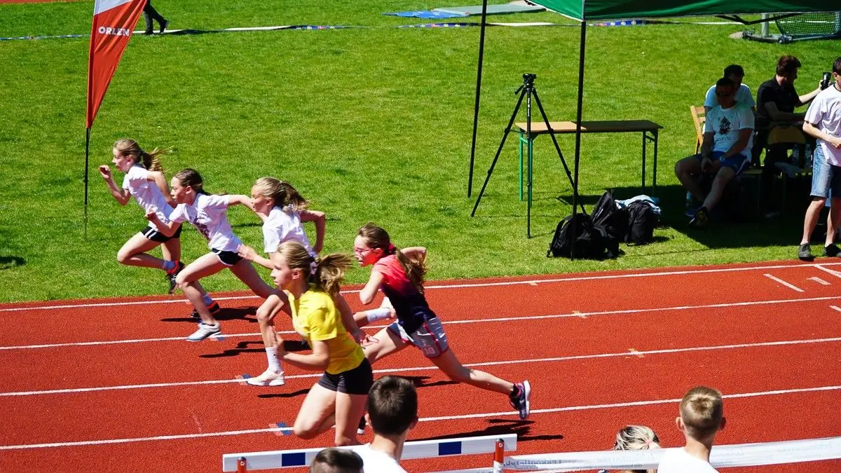 Mistrz olimpijski Szymon Ziółkowski na zawodach w Bolesławcu