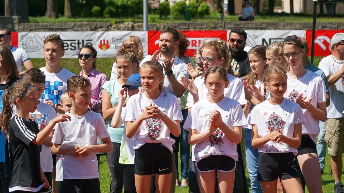 Mistrz olimpijski Szymon Ziółkowski na zawodach w Bolesławcu