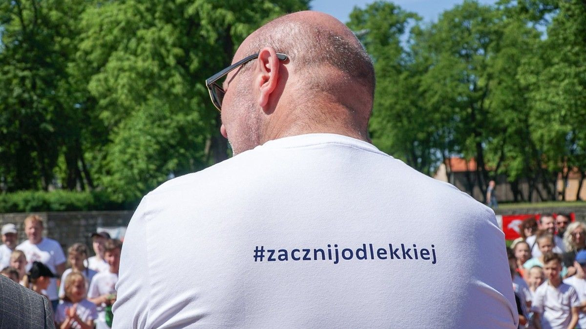 Mistrz olimpijski Szymon Ziółkowski na zawodach w Bolesławcu